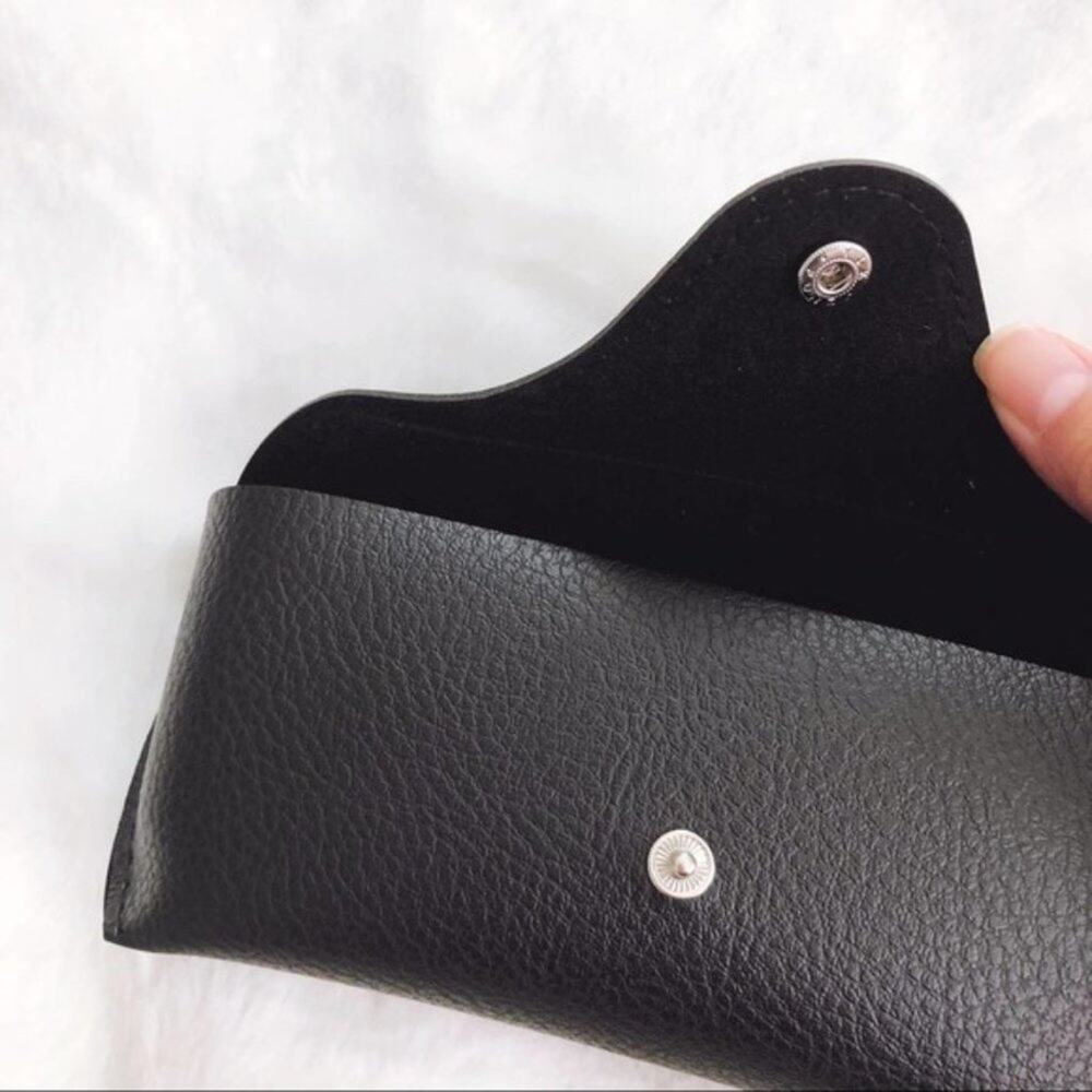 Wyatt Black Faux Leather Sunglass Case - Picture 6 of 9